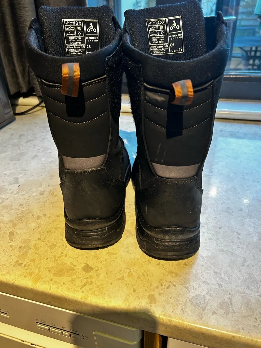 Motorcycle boots size 42 - Image 1