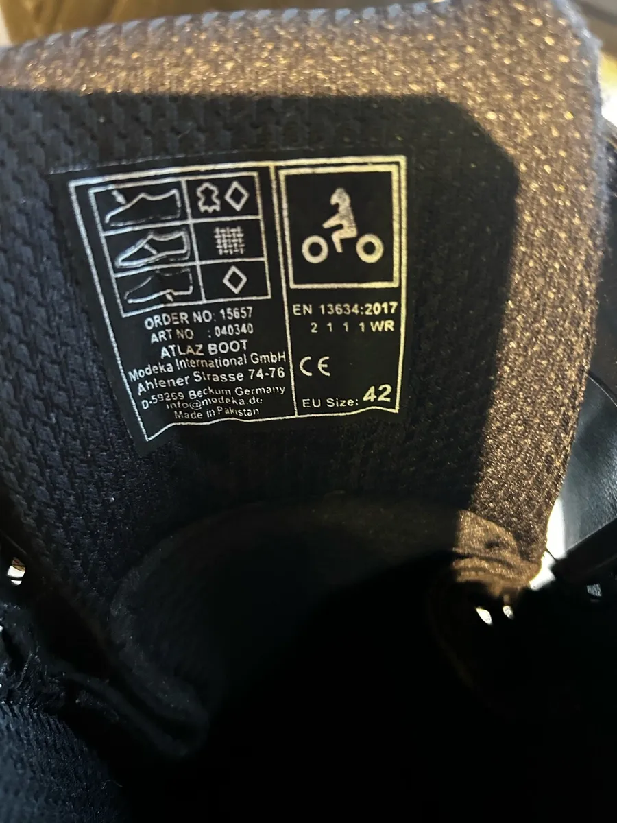 Motorcycle boots size 42 - Image 2