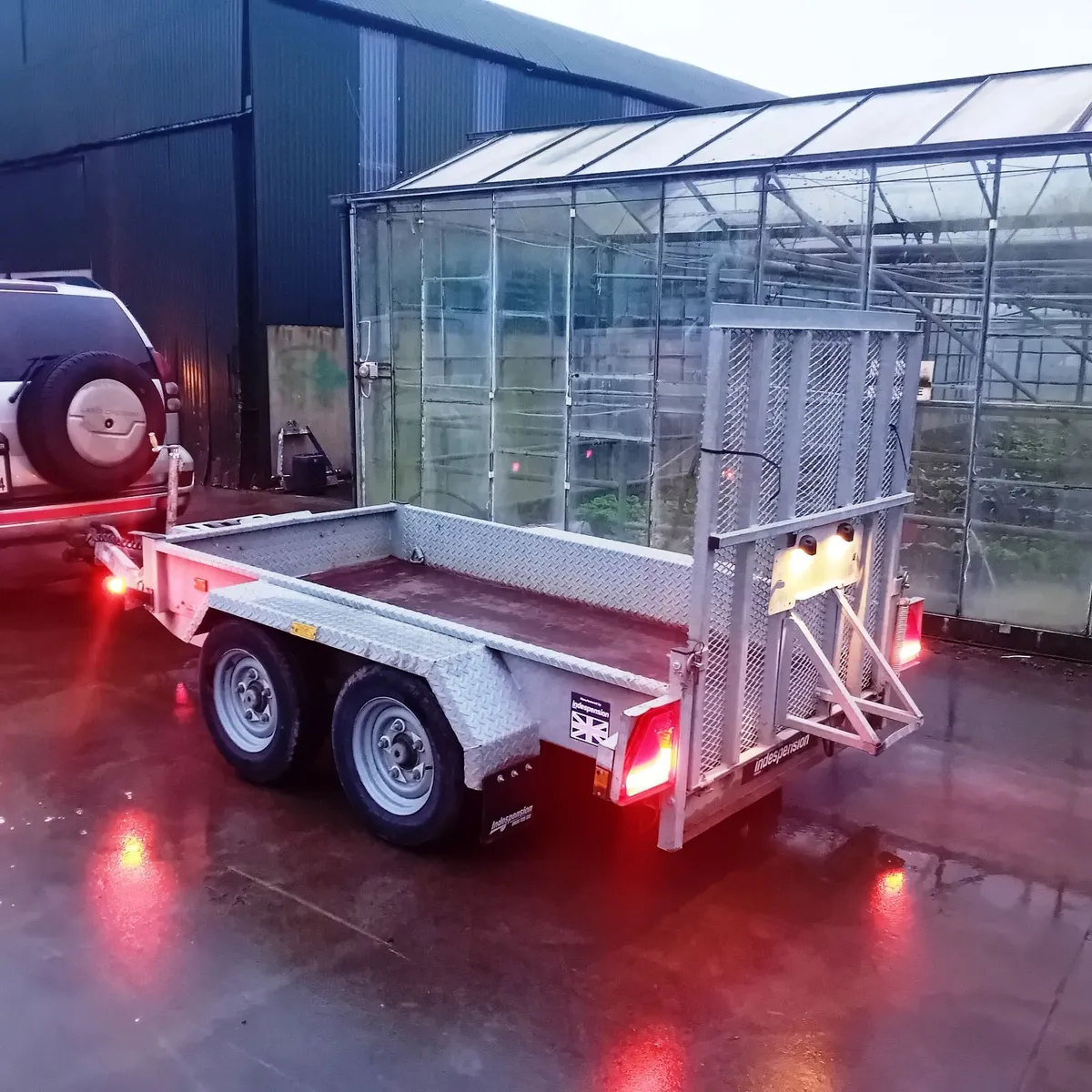 Indespension 2700kg plant trailer - Image 1