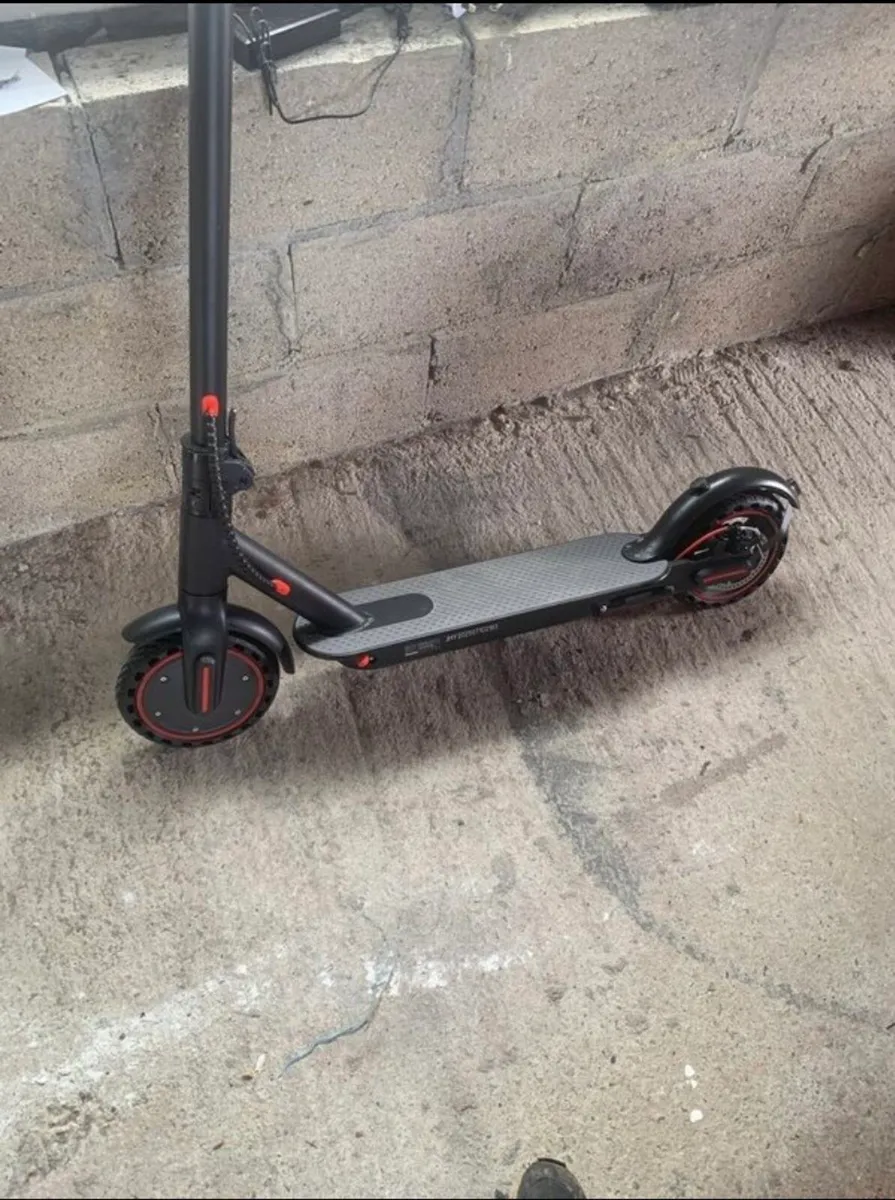 Electric scooter - Image 4