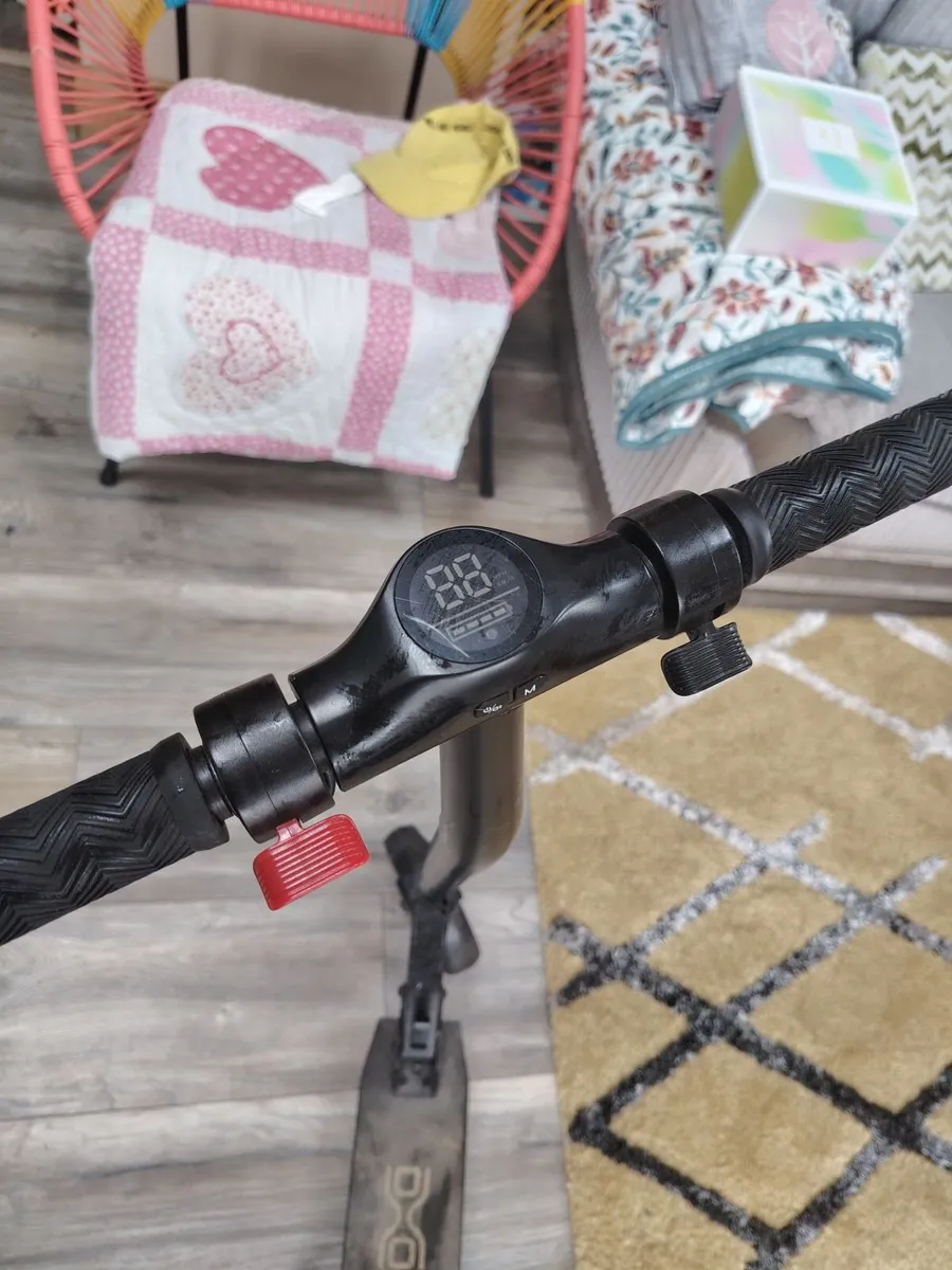 Electric Scooter - Image 2