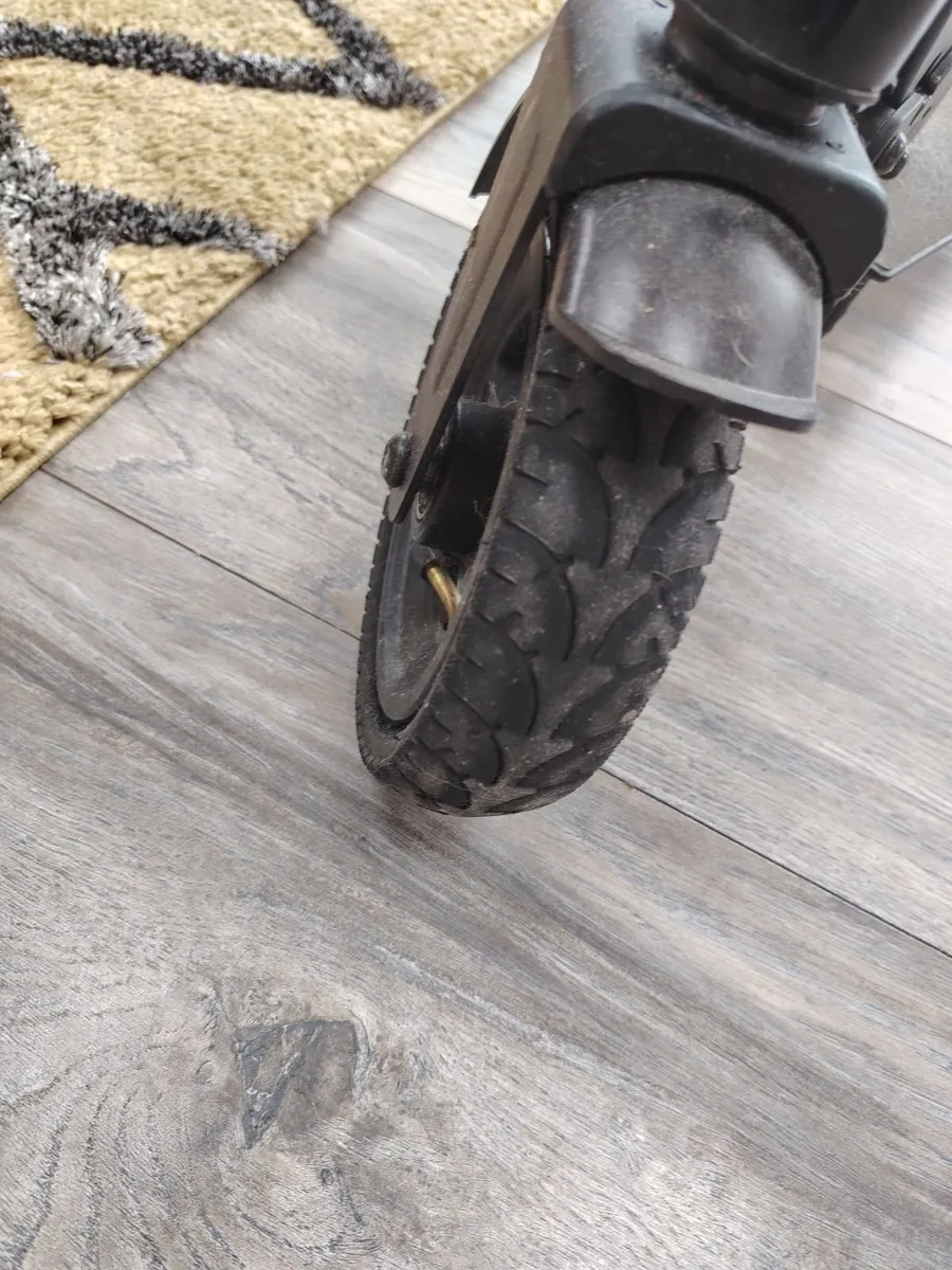 Electric Scooter - Image 3