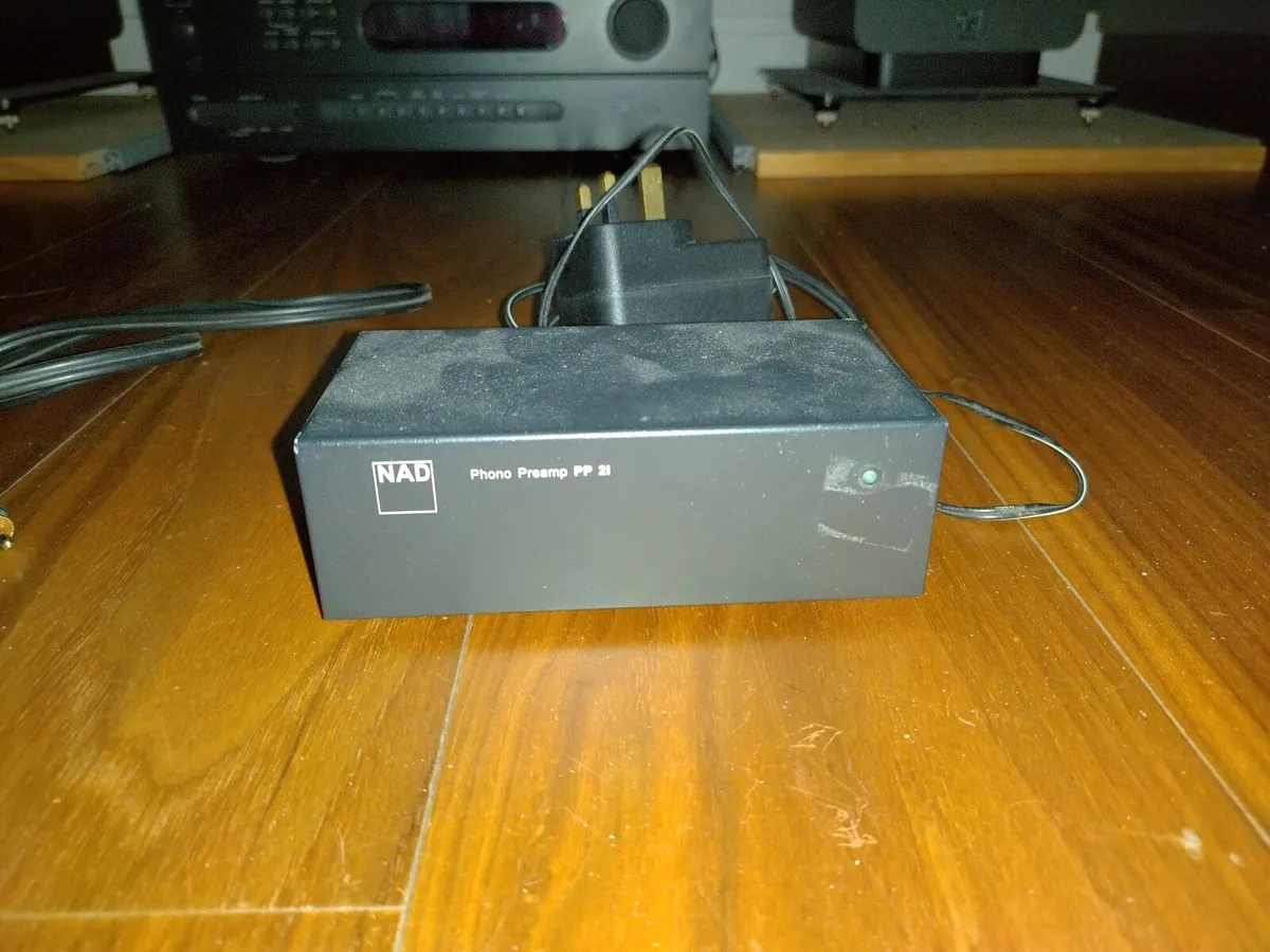 NAD PP2i Phono Preamp - Image 1
