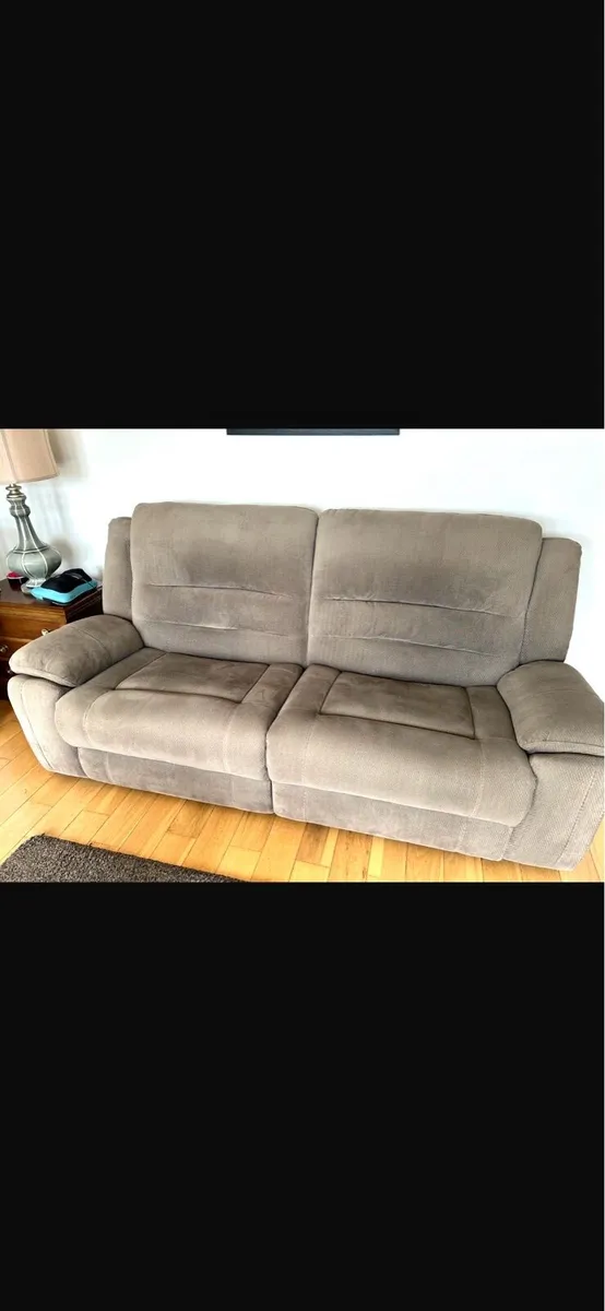 3 Piece Couch Set - Image 1