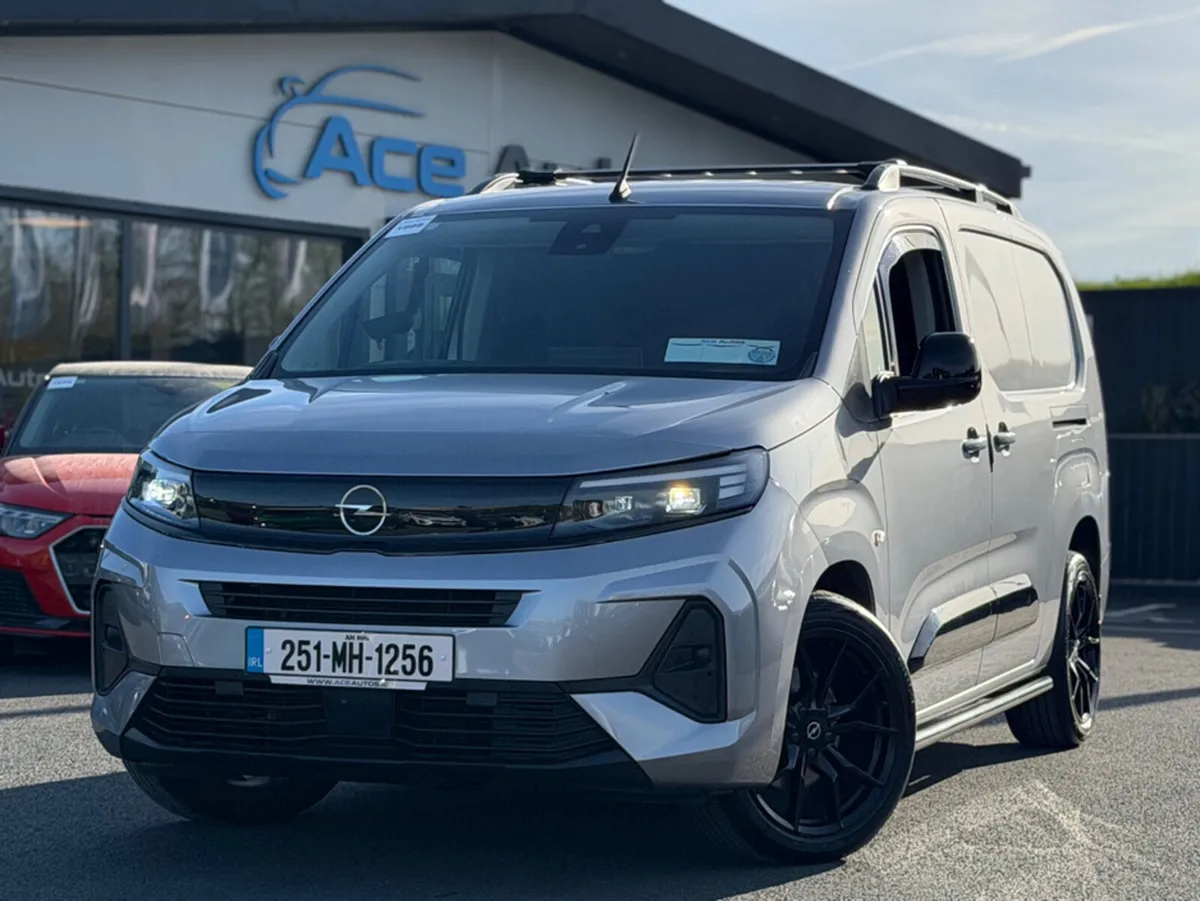 Opel Combo SPORT 1.5 DIESEL - MANUAL - 12M WARRANT - Image 1