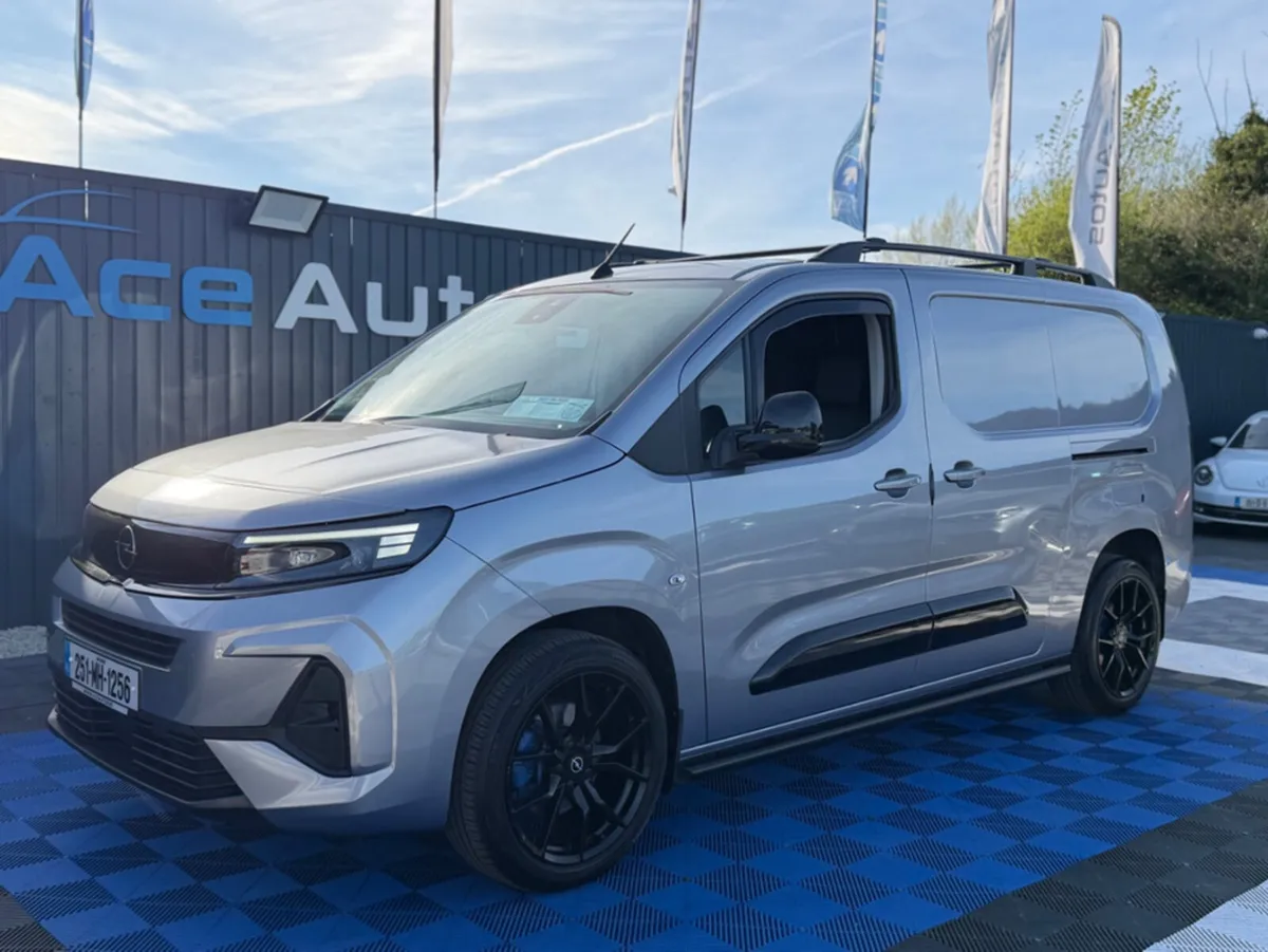 Opel Combo SPORT 1.5 DIESEL - MANUAL - 12M WARRANT - Image 3