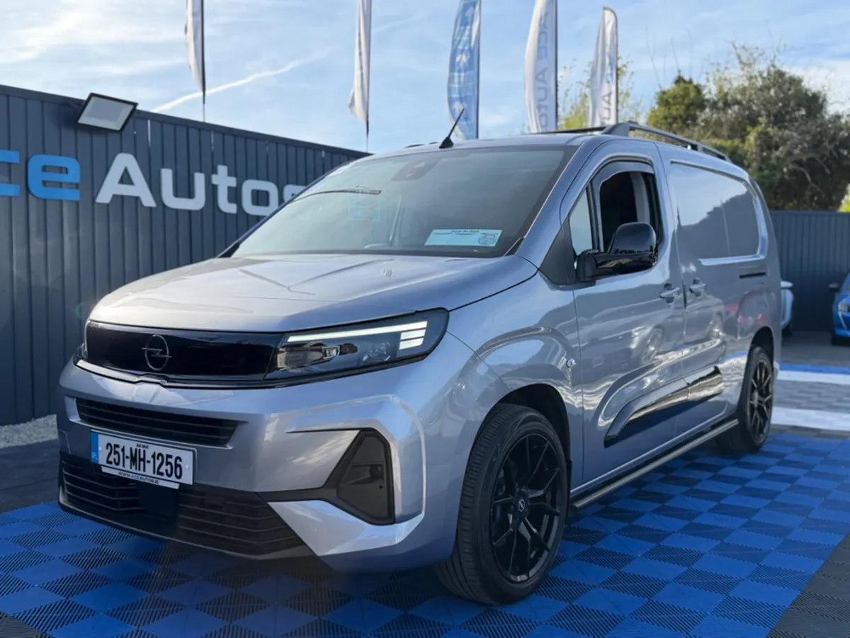 Opel Combo SPORT 1.5 DIESEL - MANUAL - 12M WARRANT - Image 2