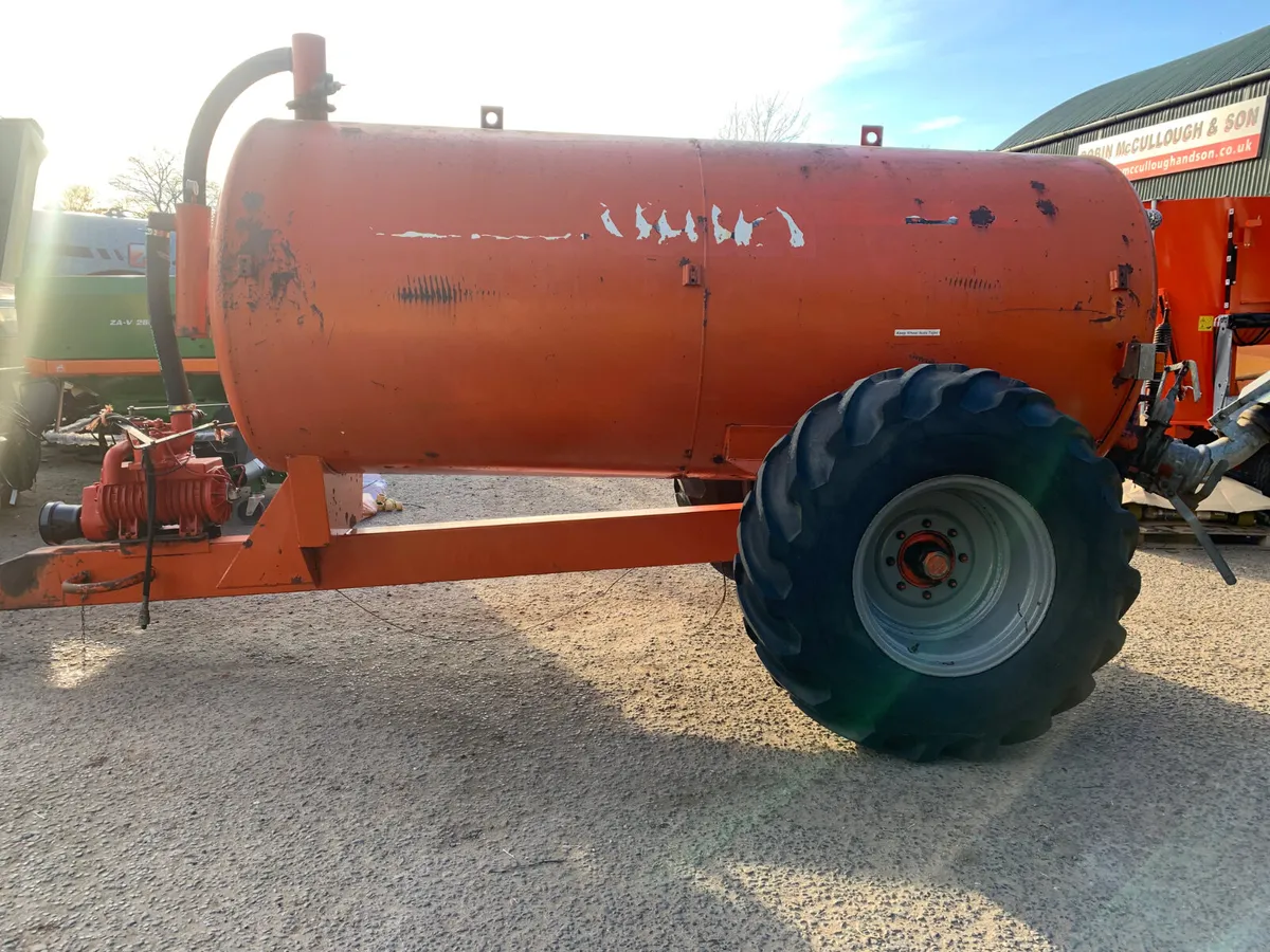 Abbey 1600 tanker - Image 2