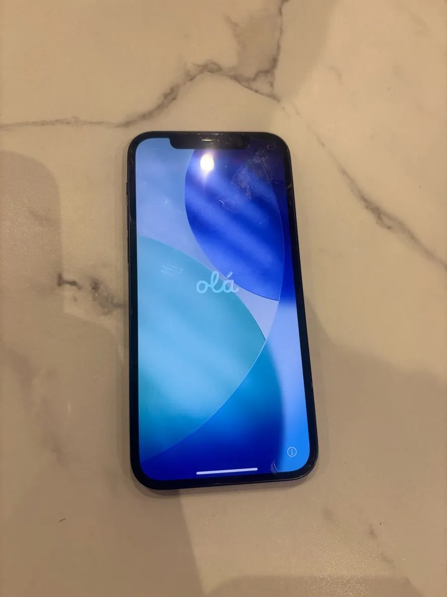 iPhone 12 - Image 3
