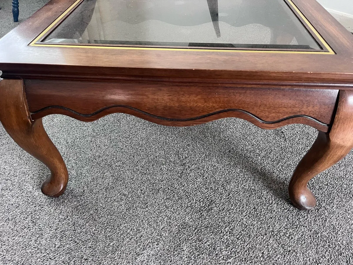 Coffee Table. - Image 2