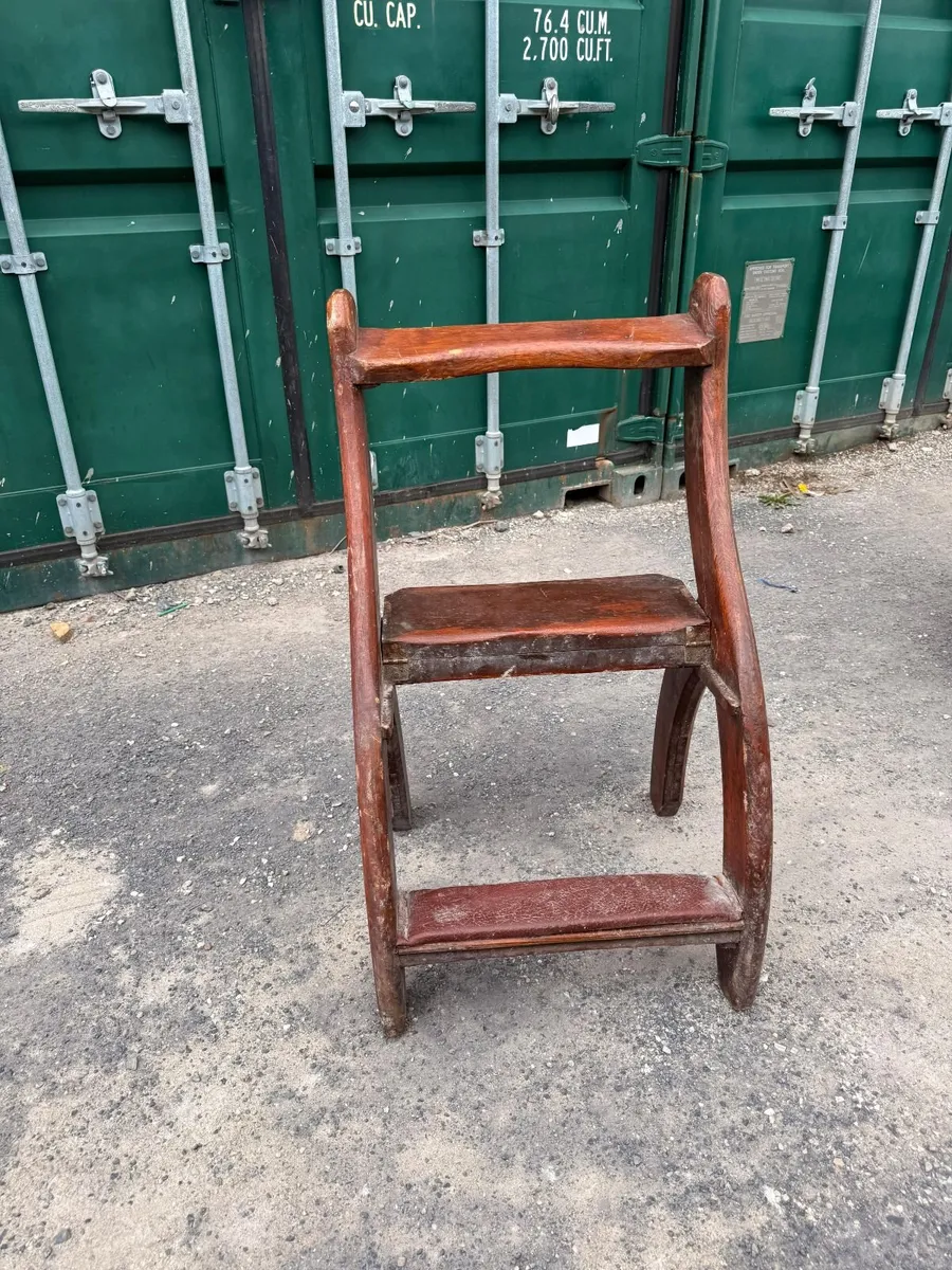 Antiques and collectibles - Image 1