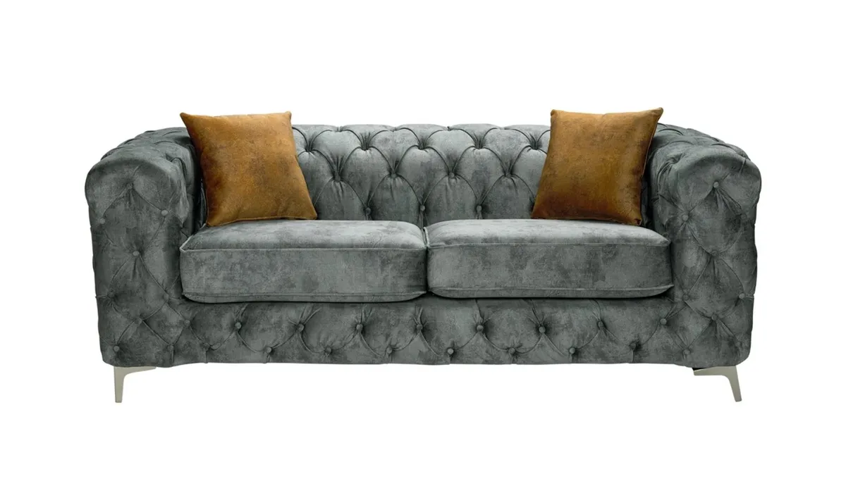 Chesterfield sofa - Image 2