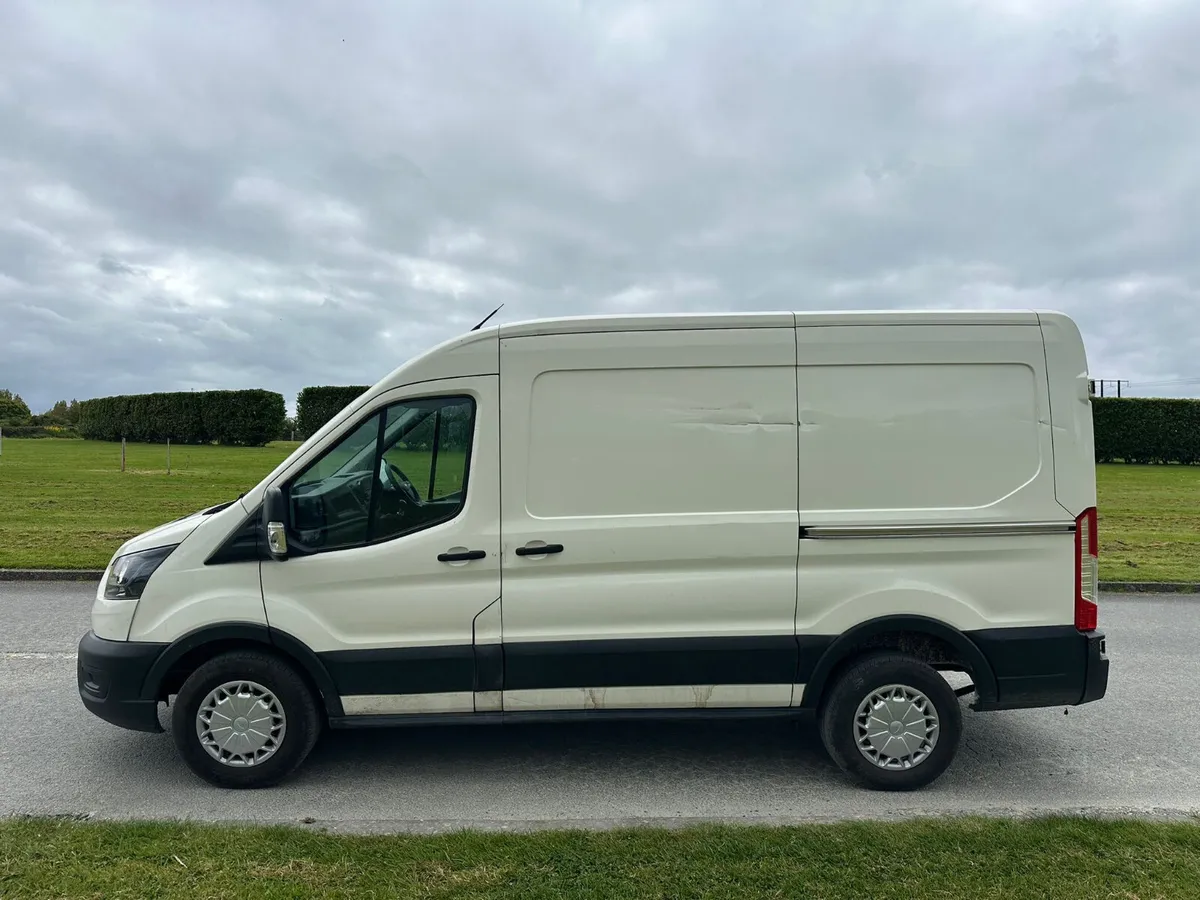 Ford Transit 2023 Cvrt 12/2026 - Image 3