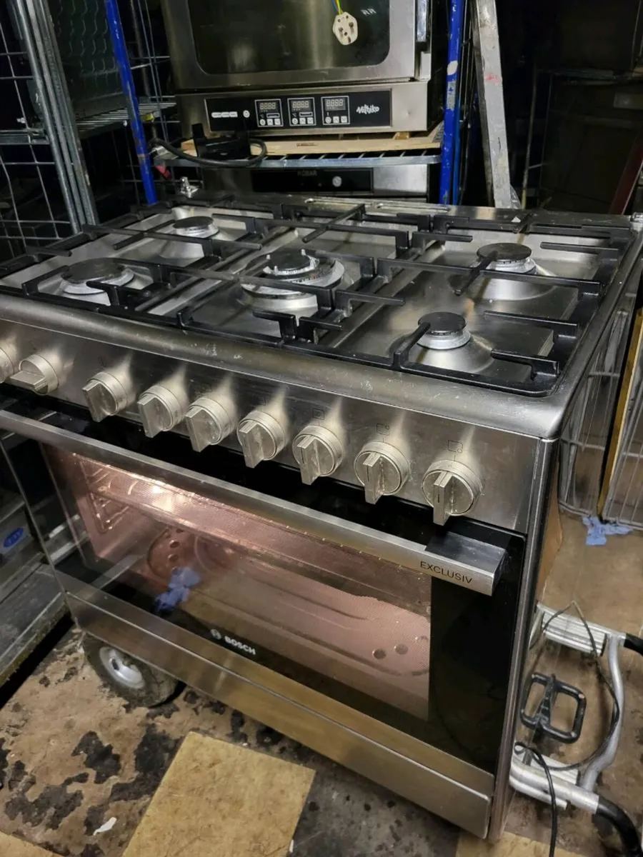 Cooker LP Gas (Cylinder) 5 Burner Oven BOCSH - Image 1