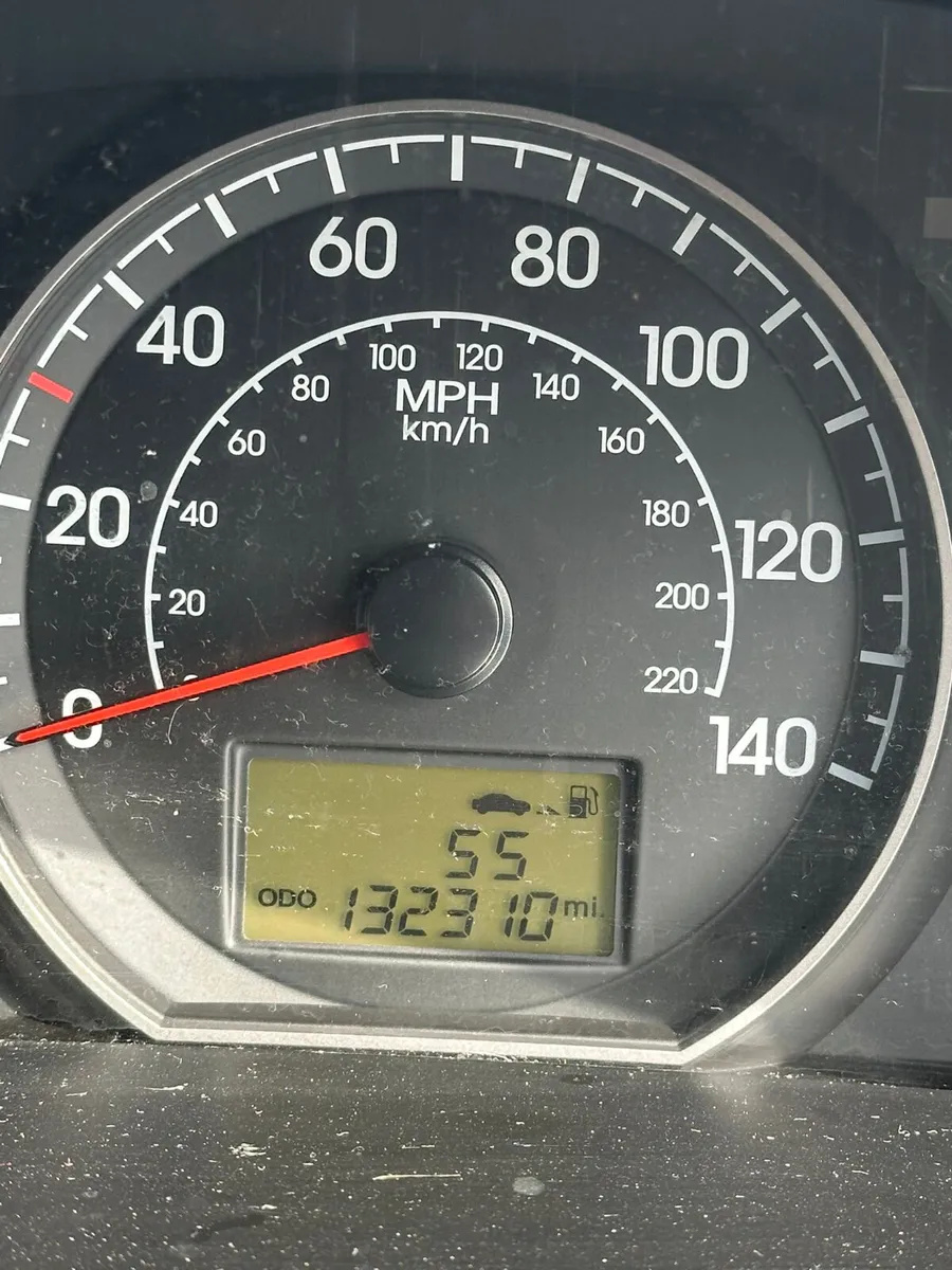 Hyundai i800 2014 - Image 2