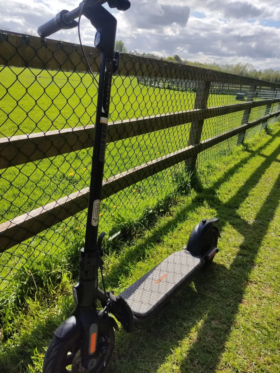 Perfect condition electric scooter - Image 3