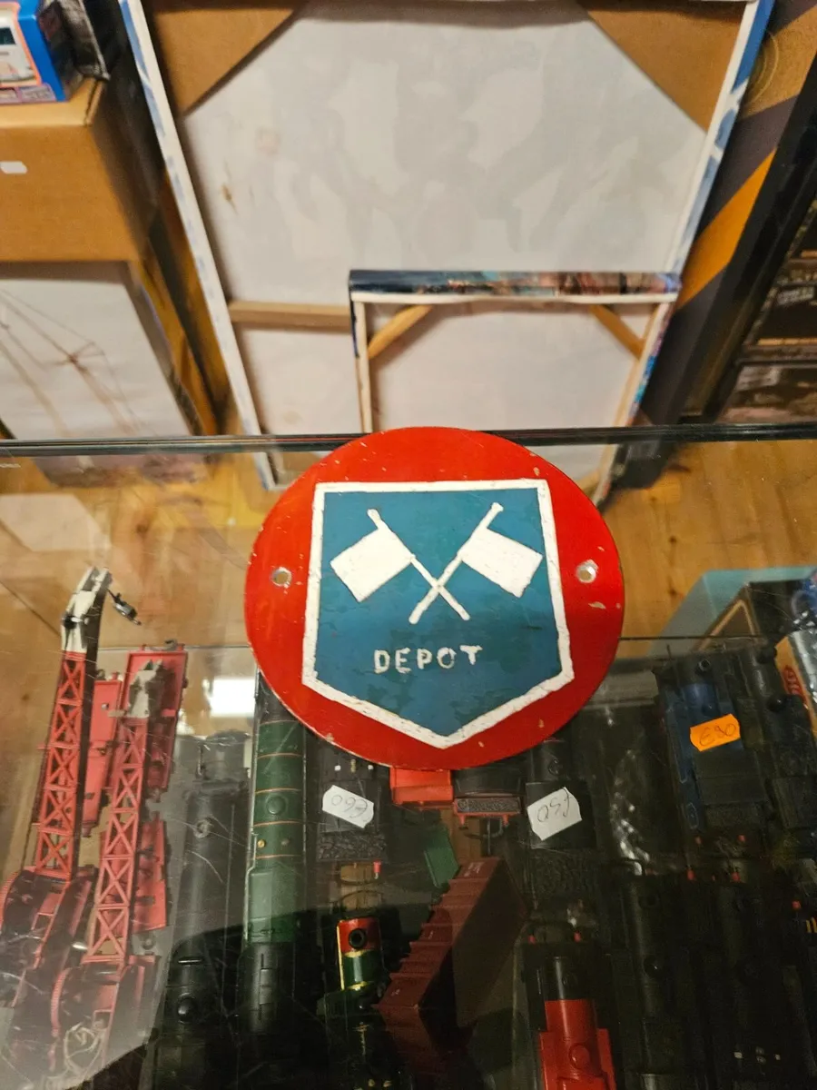 Irish Army Defence Forces Plaque Insignia