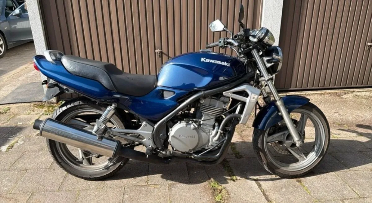 Kawasaki ER5 1998 - Image 1