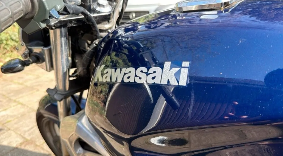 Kawasaki ER5 1998 - Image 4