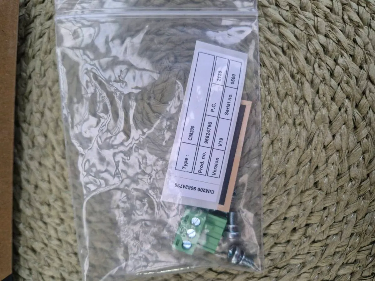 Brand new CIM 200 (Communication Interface Module) - Image 4