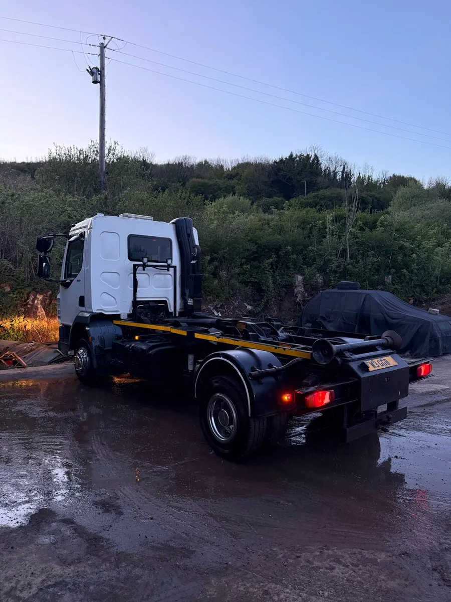Daf lf45 hookloader 12ton - Image 4