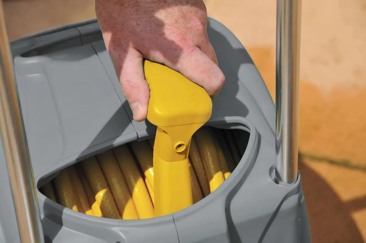 - Compact Cart Reel 30m : Stable Sturdy on Wheels - Image 3