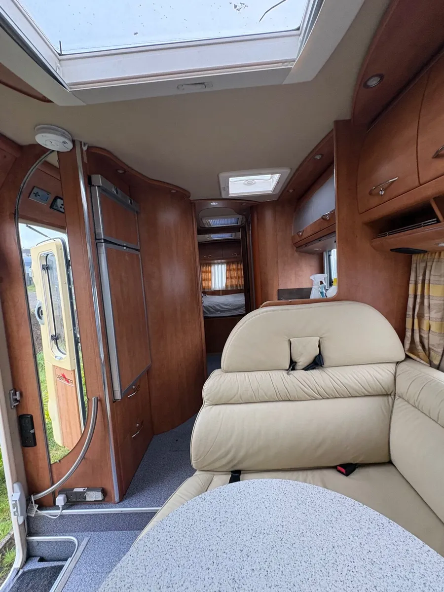 Carthago Chic 2007 RV - Image 2