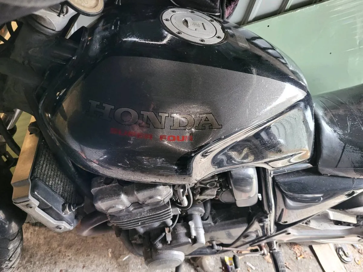 Honda super  four - Image 3