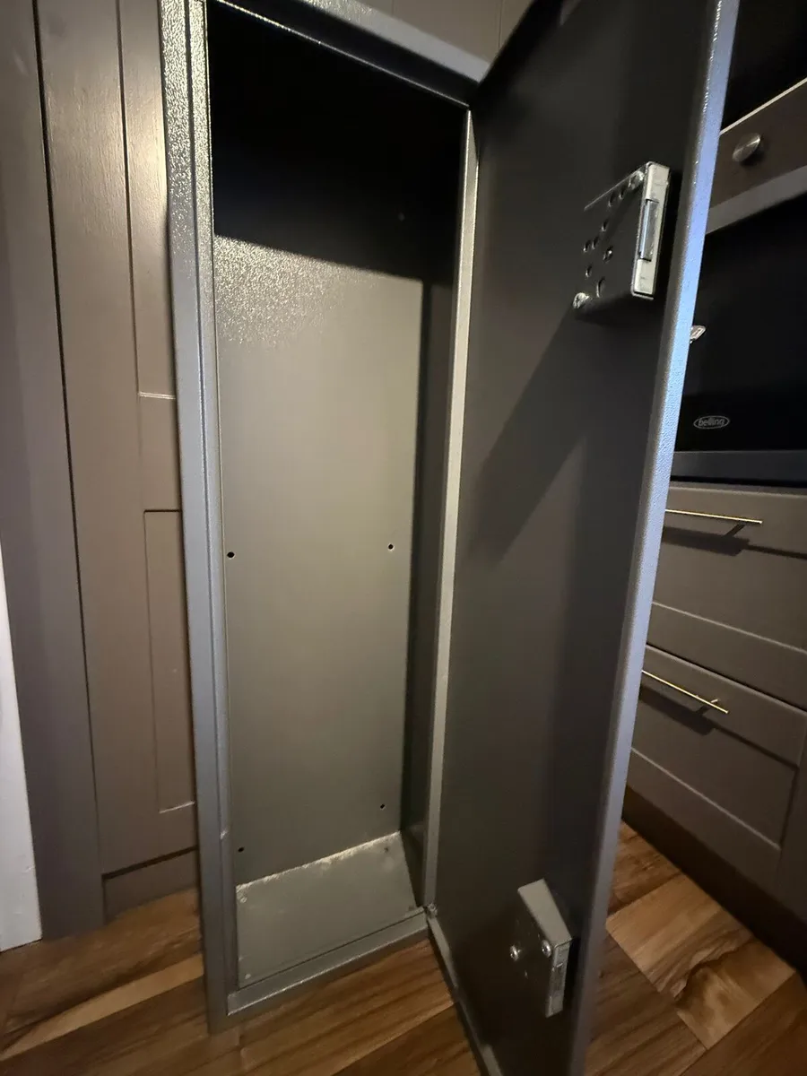 Gun Cabinet - Image 3