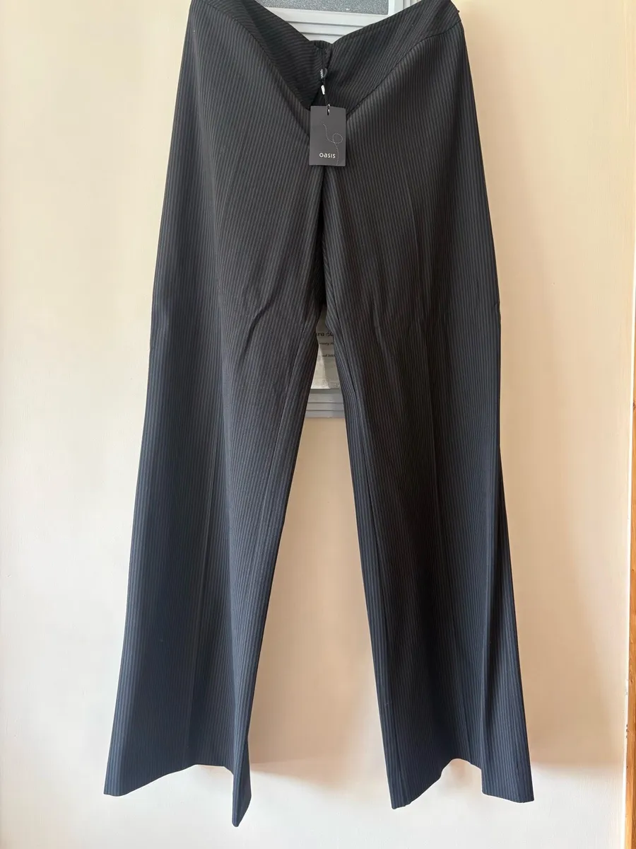 Woman’s suit - Image 2