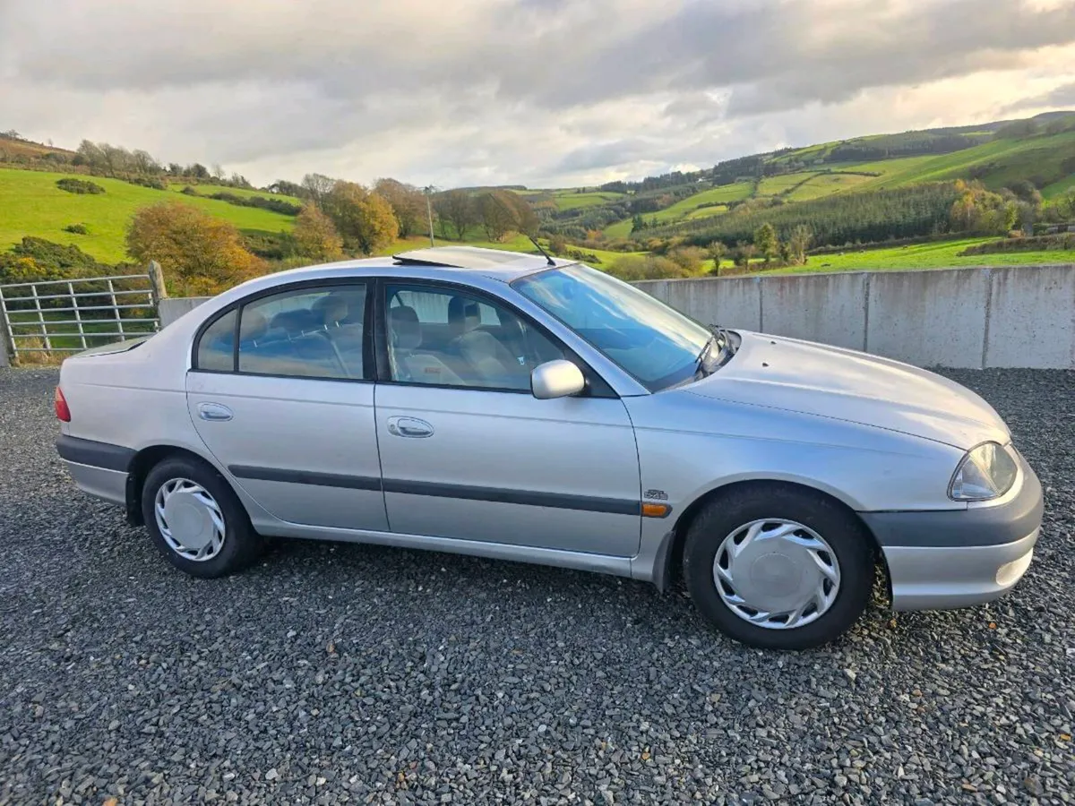 2001 TOYOTA AVENSIS D4D DIESEL NCT'D 1/27 - Image 2