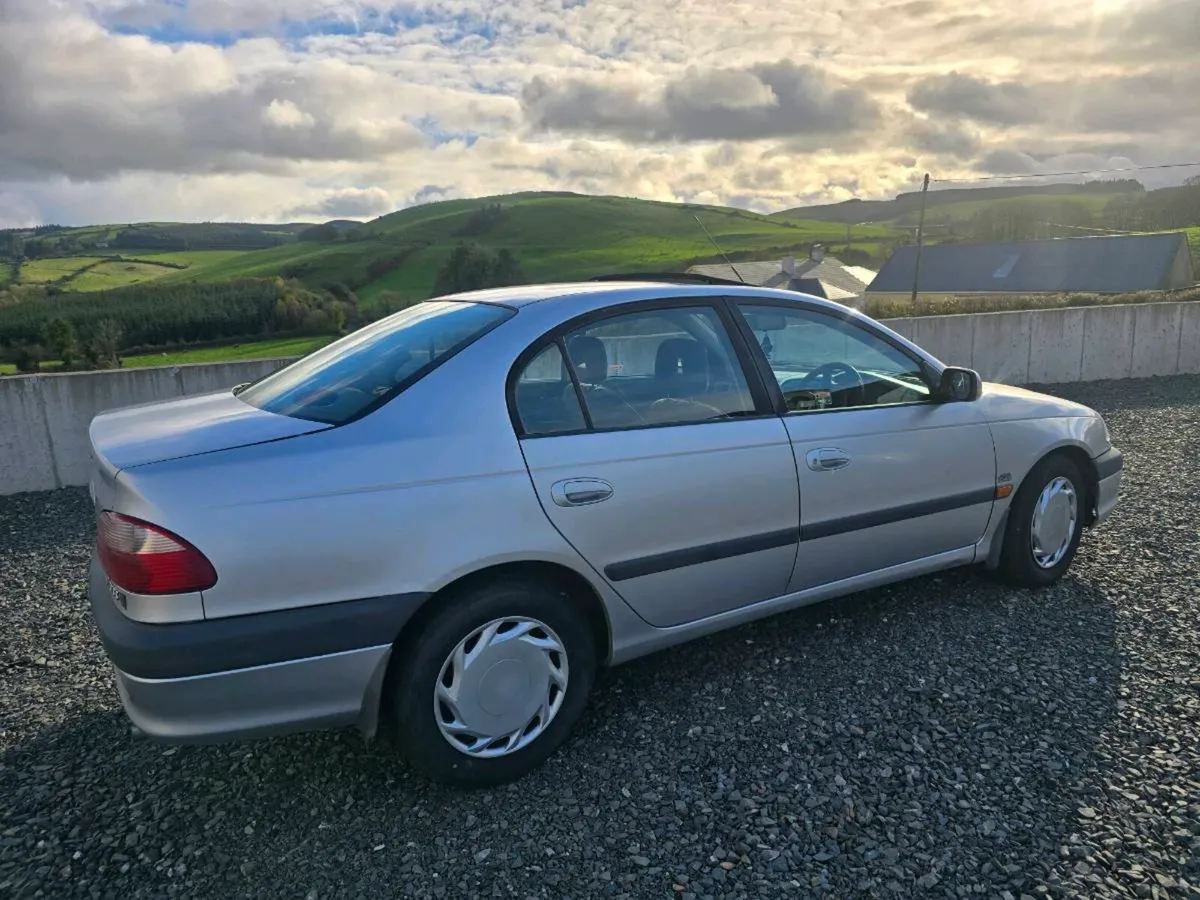 2001 TOYOTA AVENSIS D4D DIESEL NCT'D 1/27 - Image 3