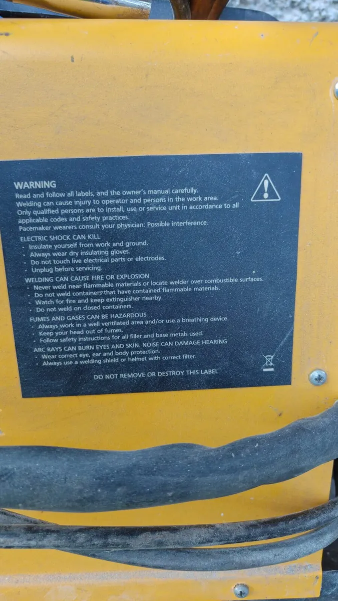 Yellow welder - Image 4