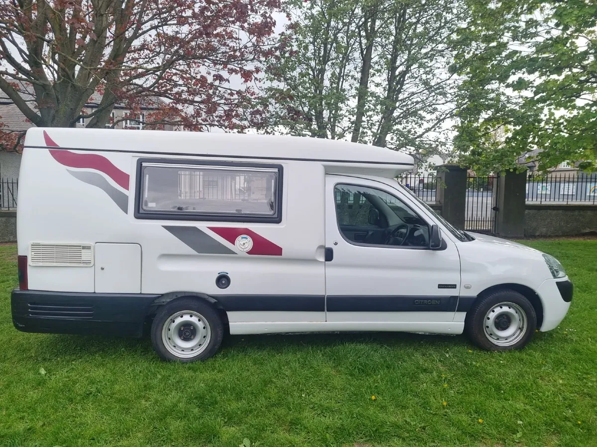 Romahome Campervan - Image 4