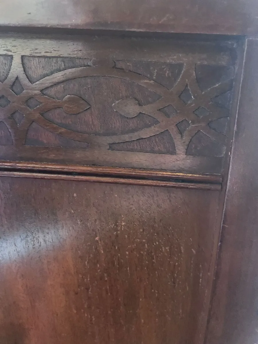 Antique mahagony single bed frame with matress bas - Image 1