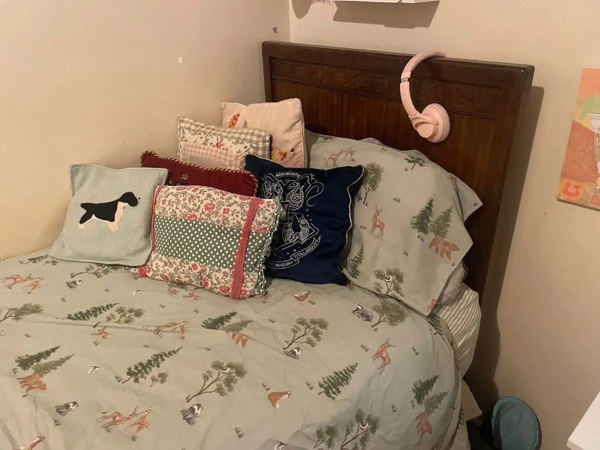 Antique mahagony single bed frame with matress bas - Image 3