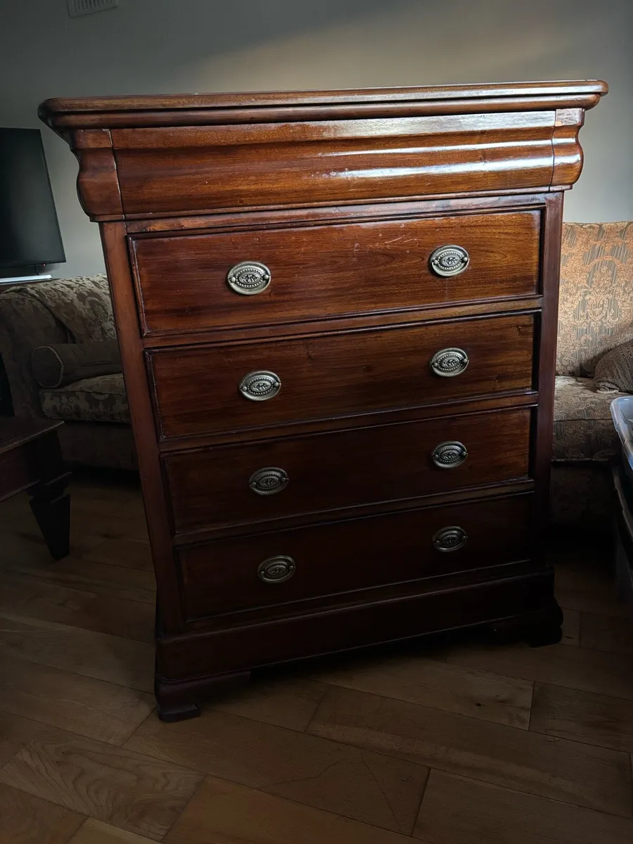 Mahogany chest of drawers - Image 1