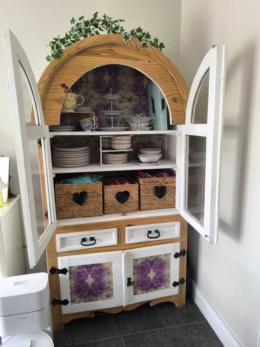 Bespoke, rustic pine kitchen dresser - Image 2