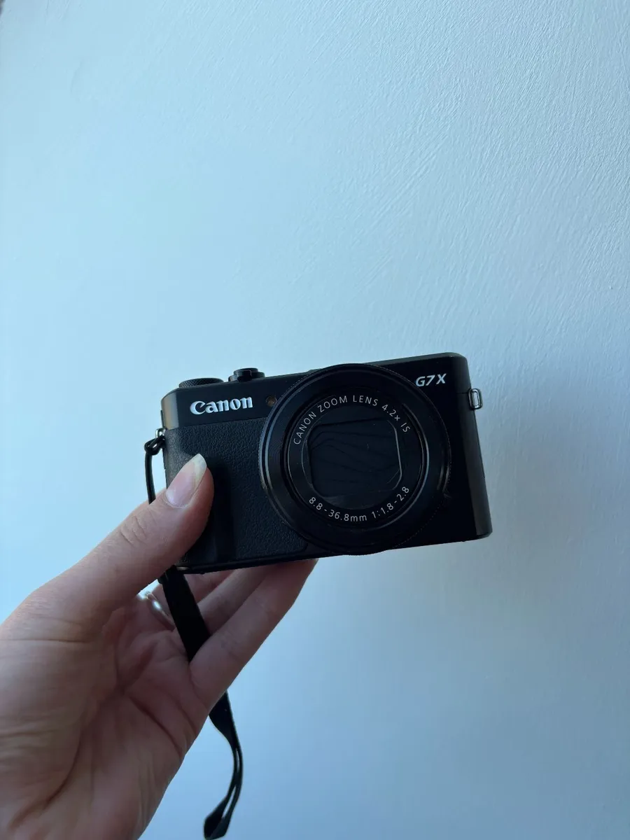 Canon G7x Mark ii + SanDisk Extreme 256GB SD Card - Image 1