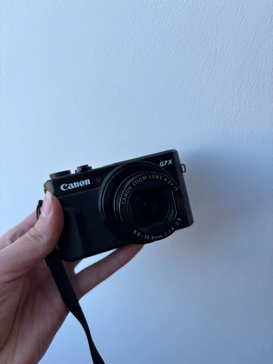 Canon G7x Mark ii + SanDisk Extreme 256GB SD Card - Image 2