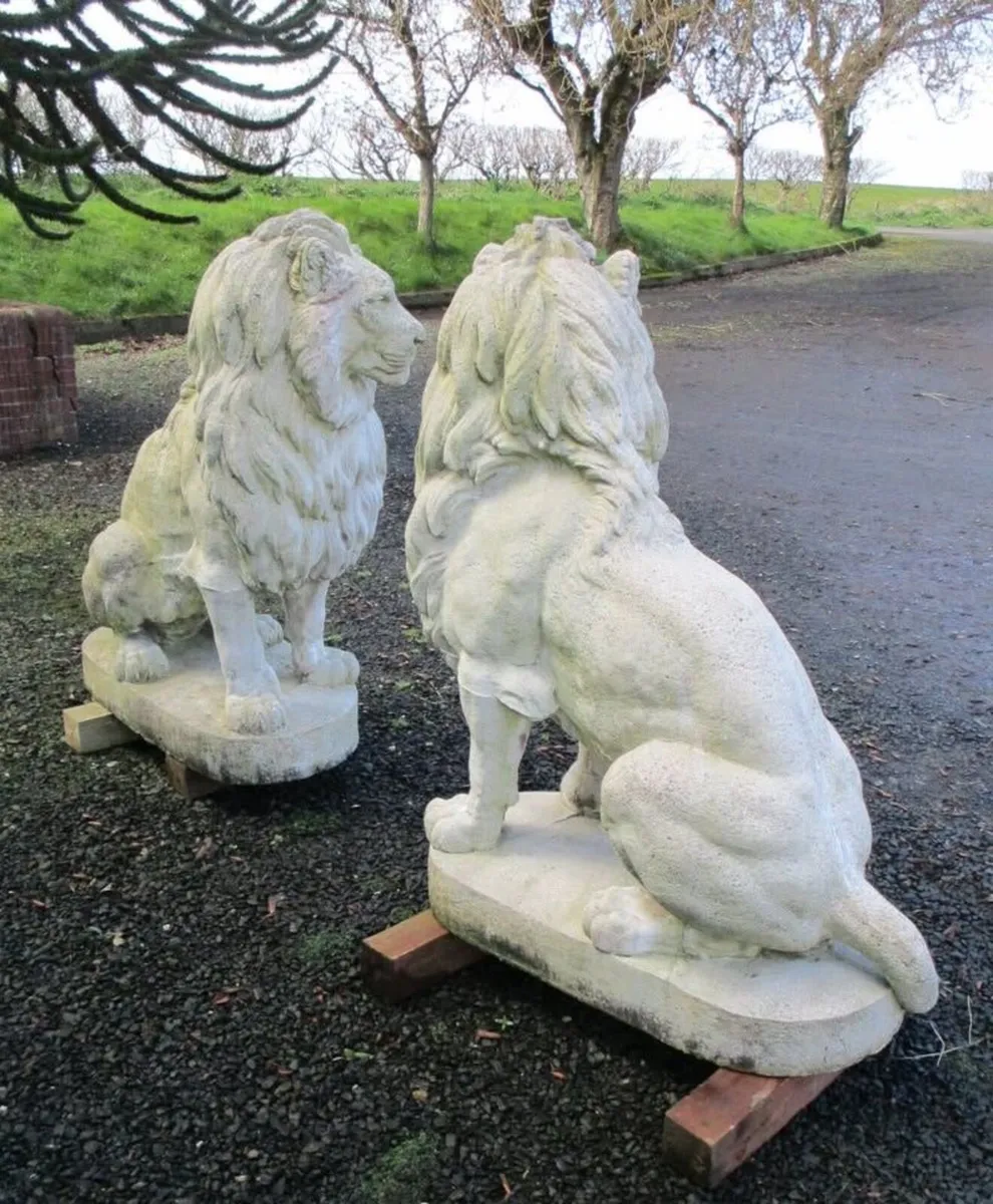 Pair Of Large Porto Lions - Image 3