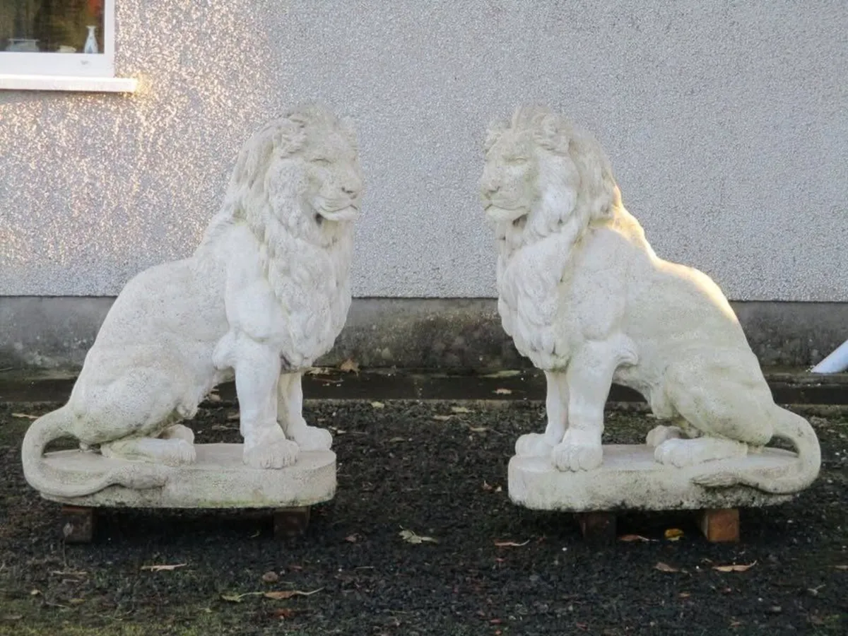 Pair Of Large Porto Lions - Image 2