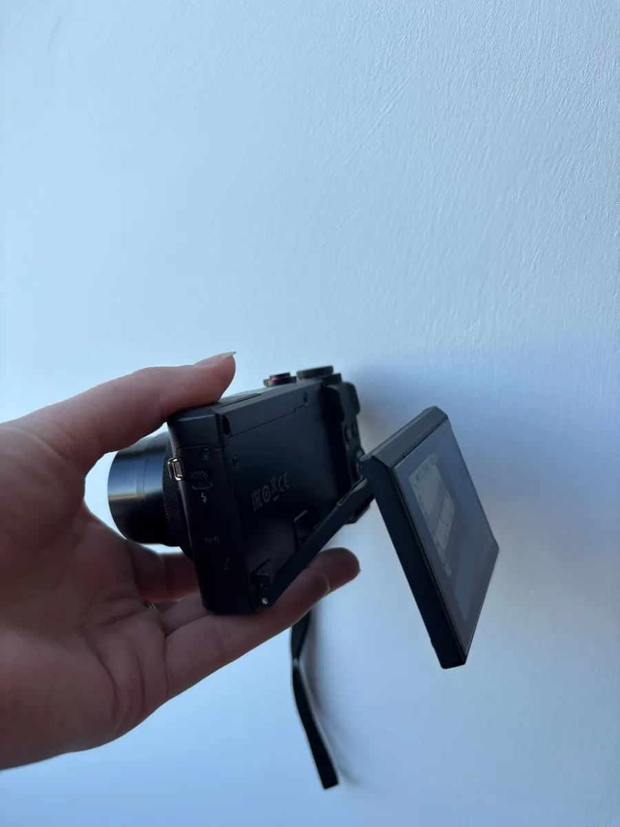 Canon G7x Mark ii + SanDisk Extreme 256GB SD Card - Image 4