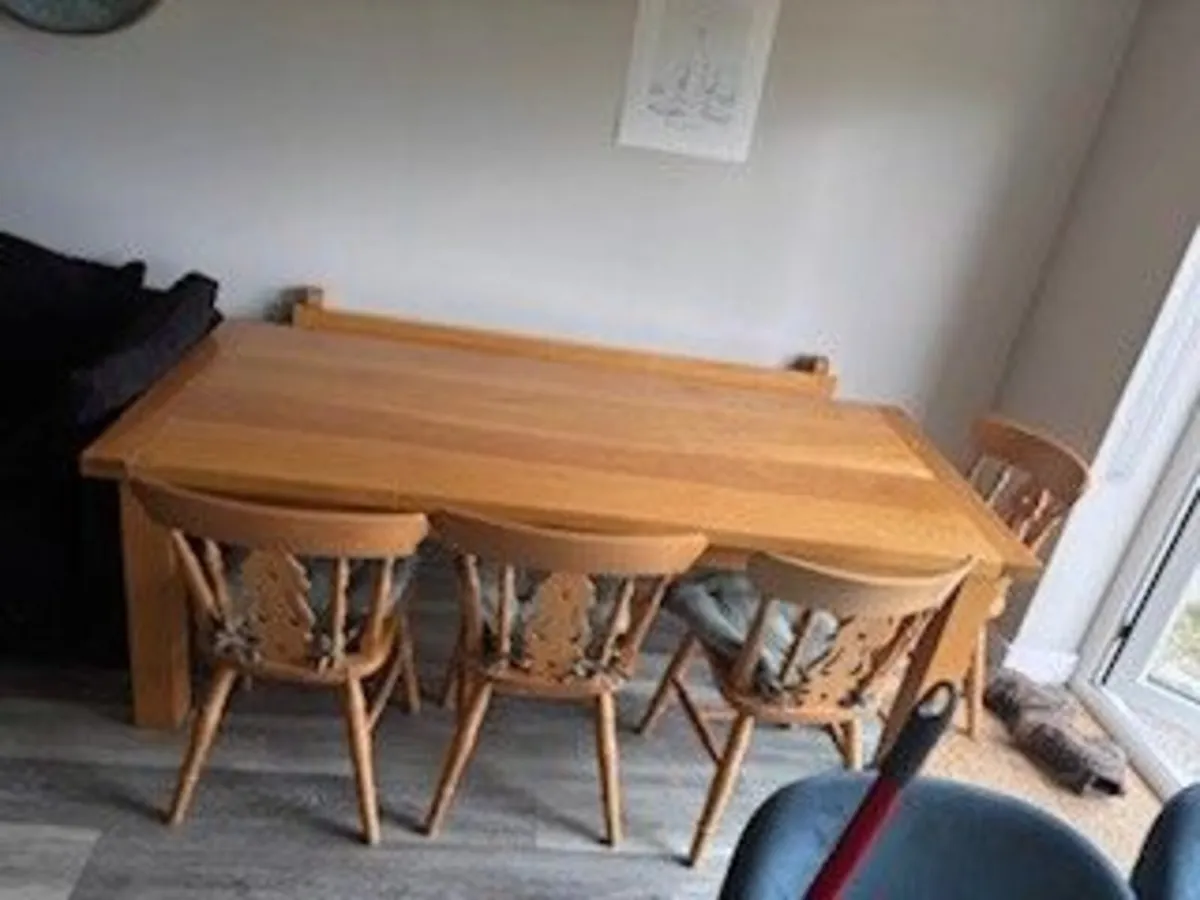 Table & 6 x Chairs & Bench - Image 1