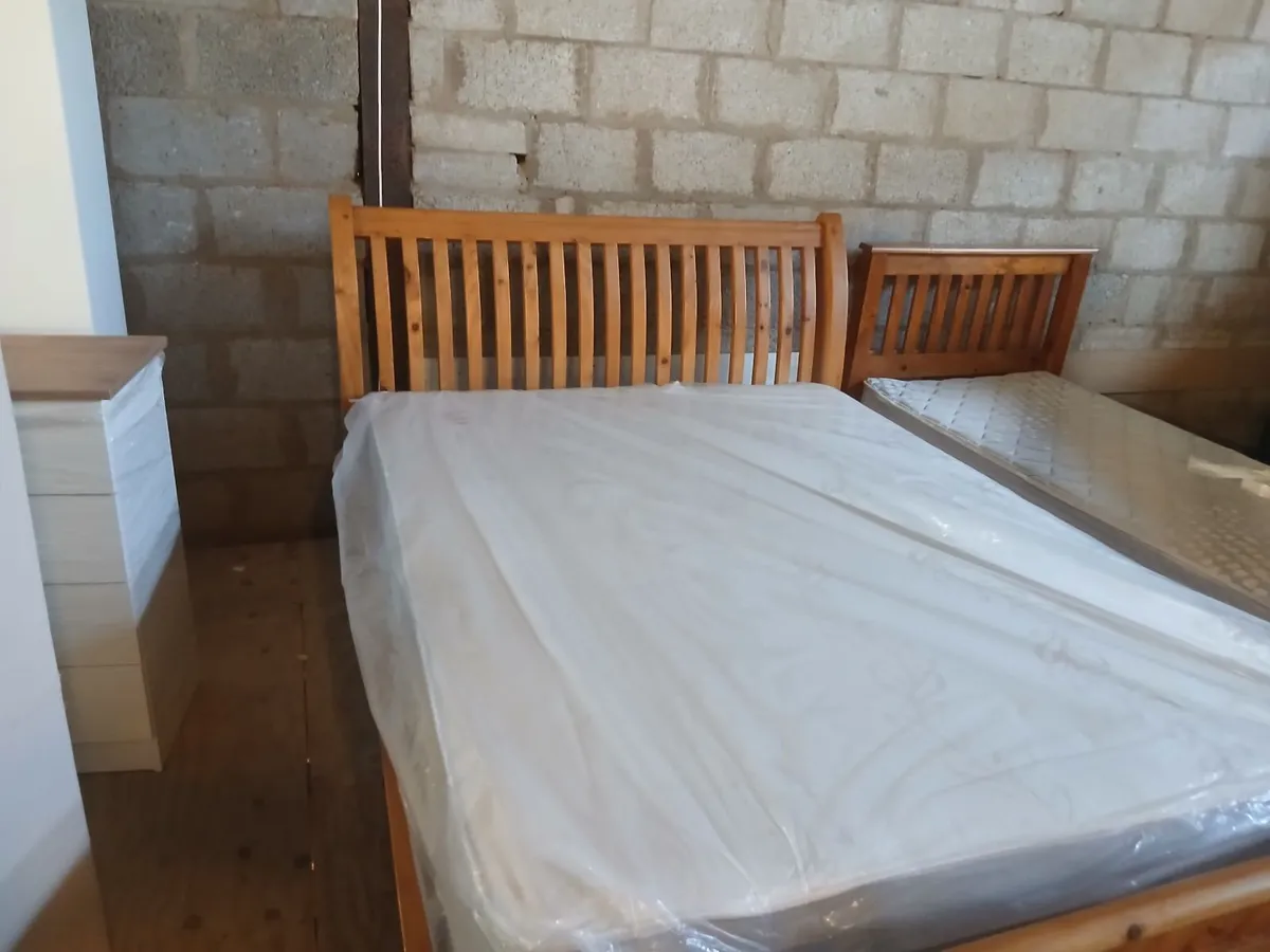 Bed &  mattress - Image 3