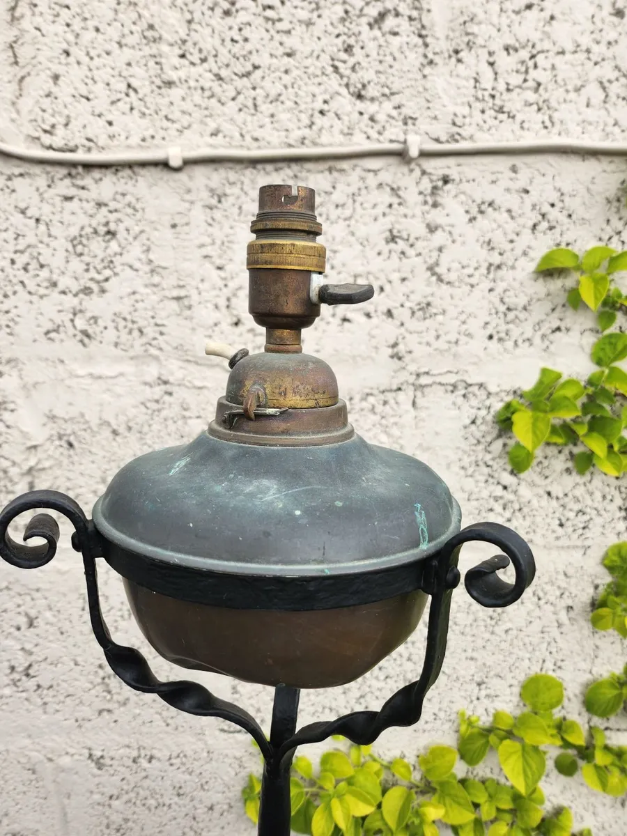 Wrought-Iron Oil lamp Stand - Image 2