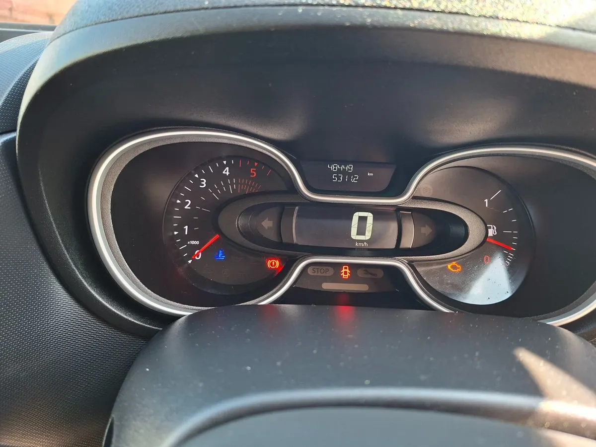 Nissan NV300 2021 - Image 4