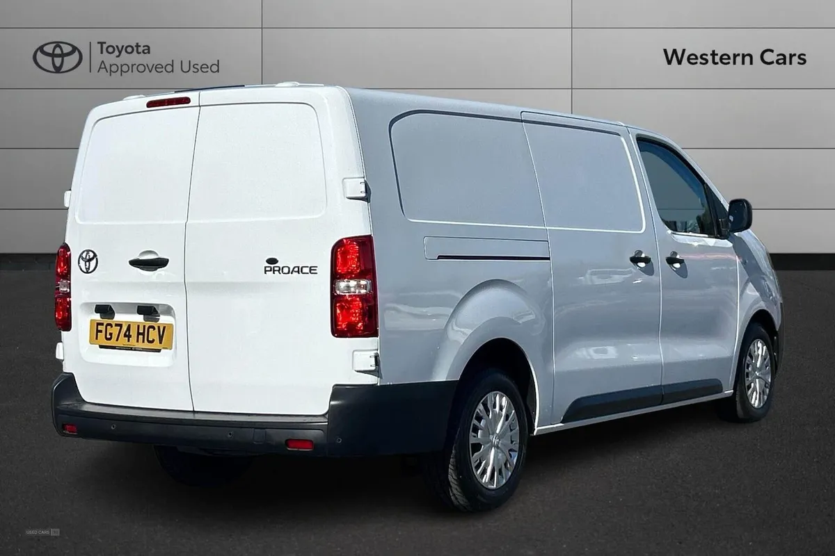 Toyota Proace 2.0D Icon Long Panel Van LWB Euro 6 - Image 2
