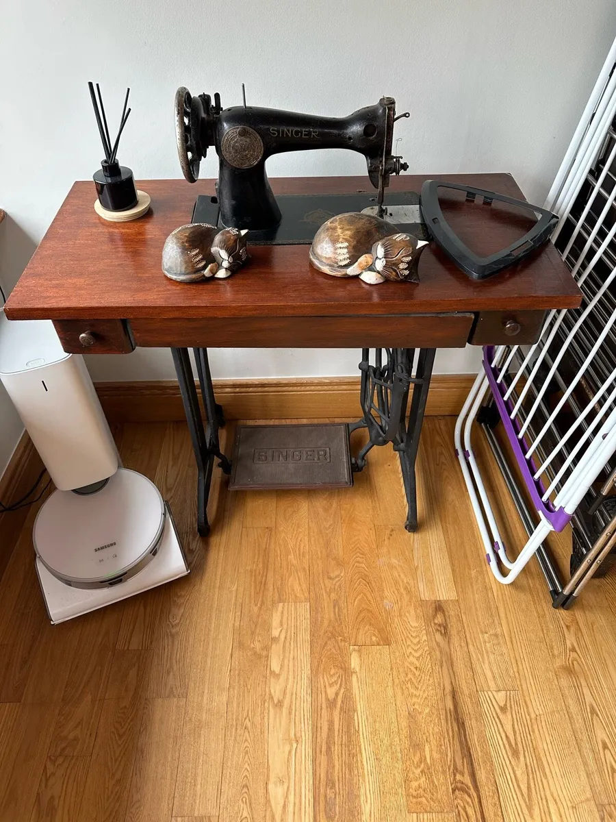 Singer sewing machine Table