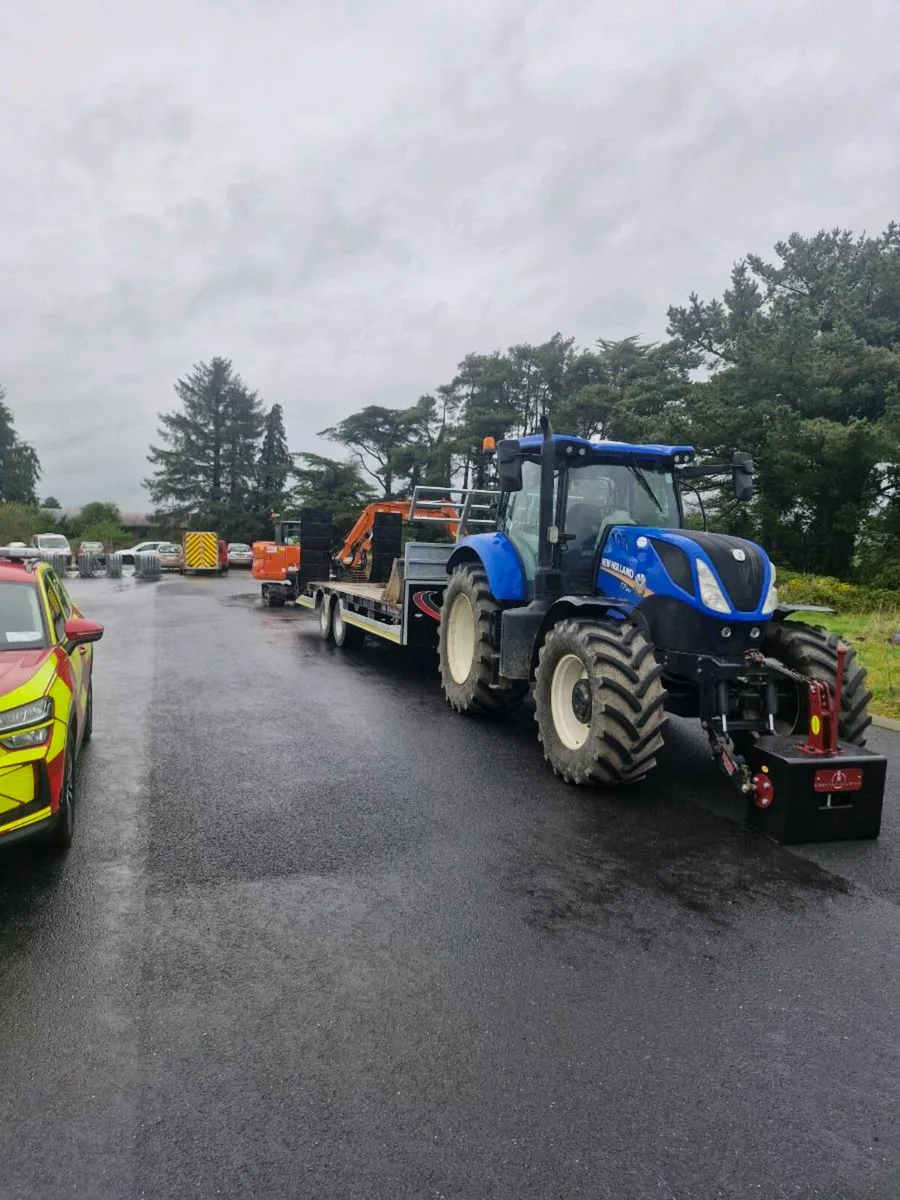 Digger and driver hire - Image 2